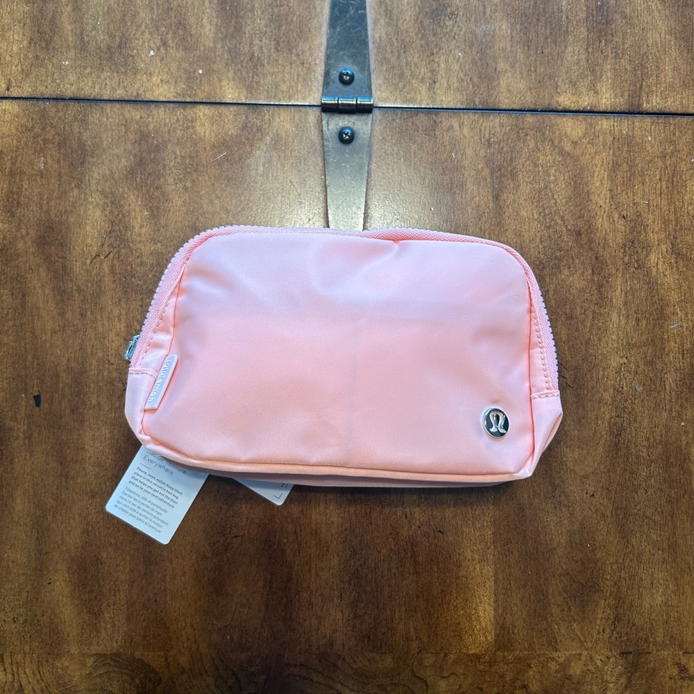 Lululemon Everywhere Belt Bag – Peachy Pink 🎀 |NWT Authentic| Crossbody/Waist